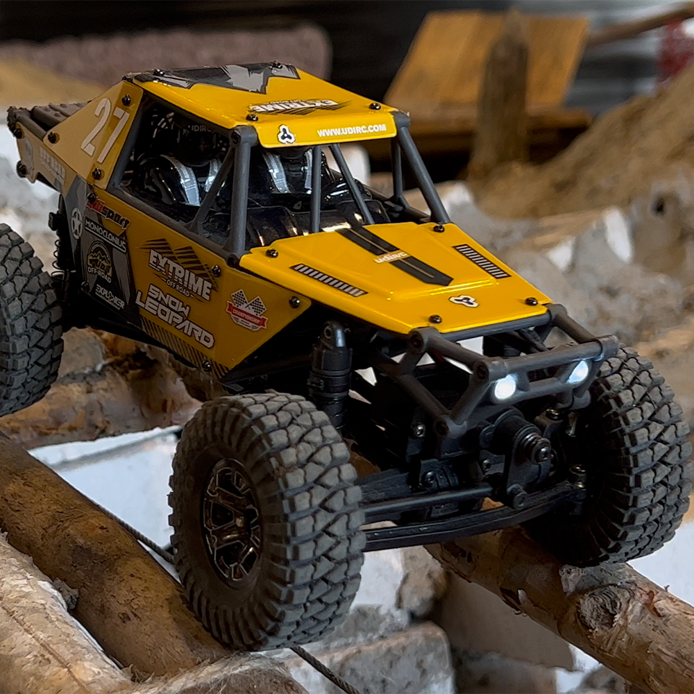 UDI RC UCX2405PRO Rock Crawler 1/24 4WD Brushless Giallo