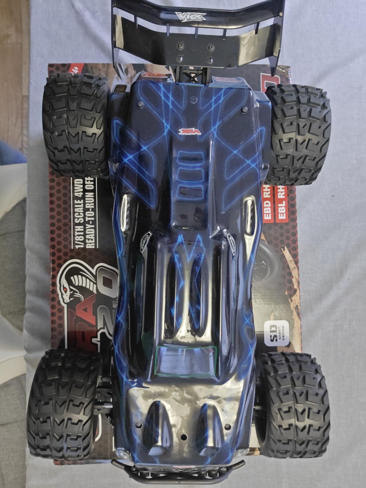 VRX auto RC 1/8 4WD brushless RTR LiPo 3S 50 km/h