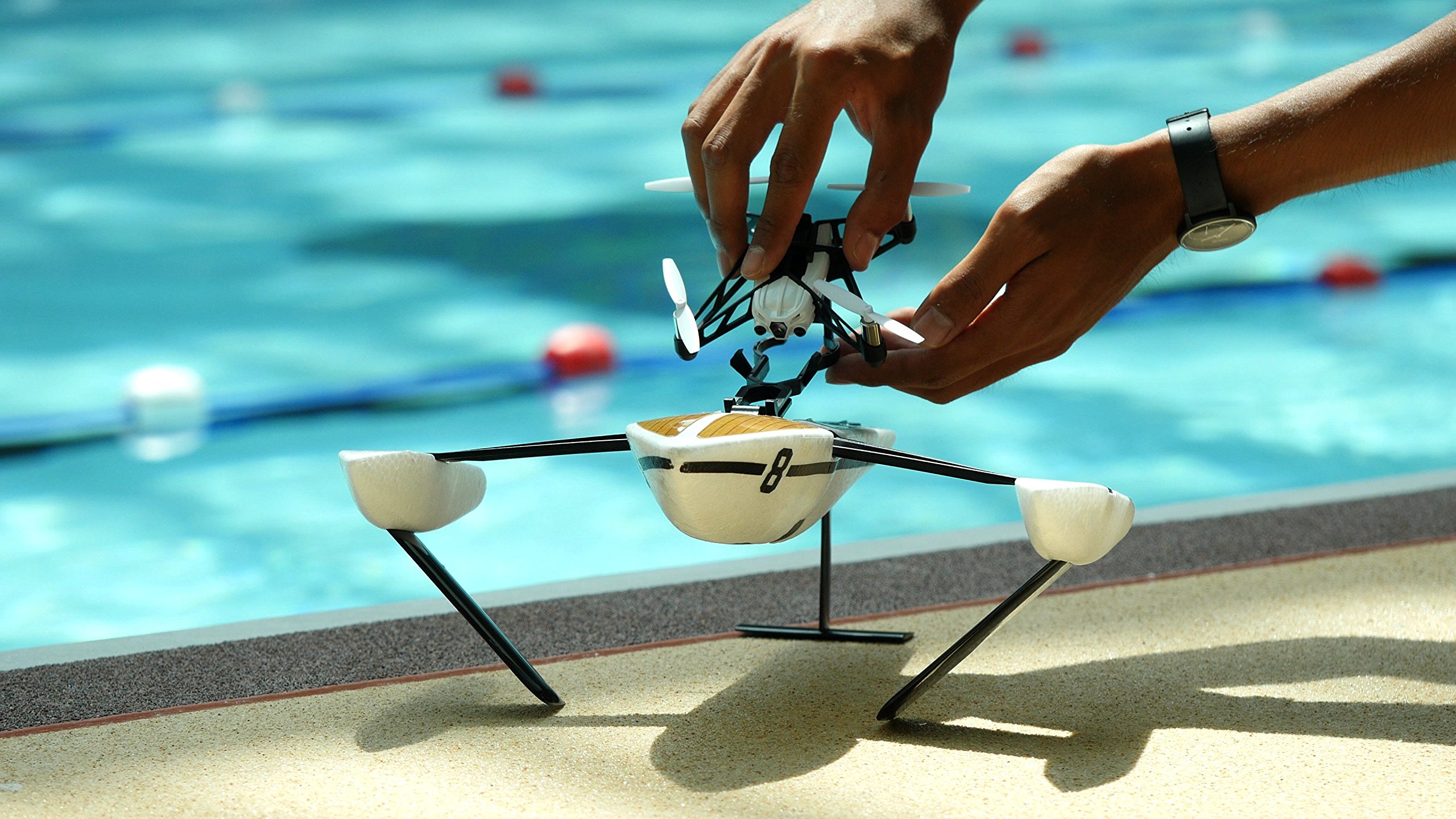 Parrot Hydrofoil NewZ Minidrone Drone Acqua Bianco