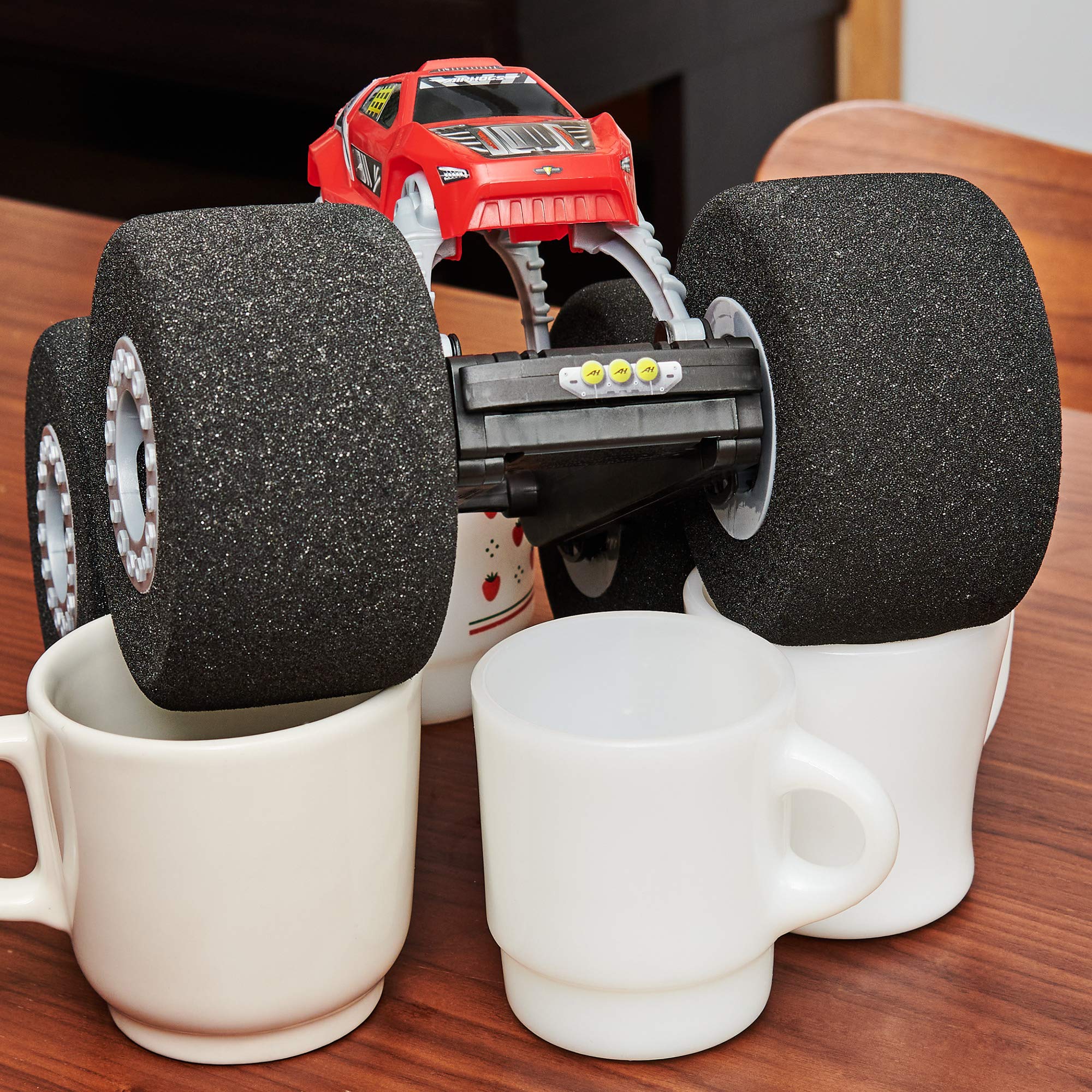 Air Hogs Stunt Shot Auto Acrobatica Schiuma 4x4